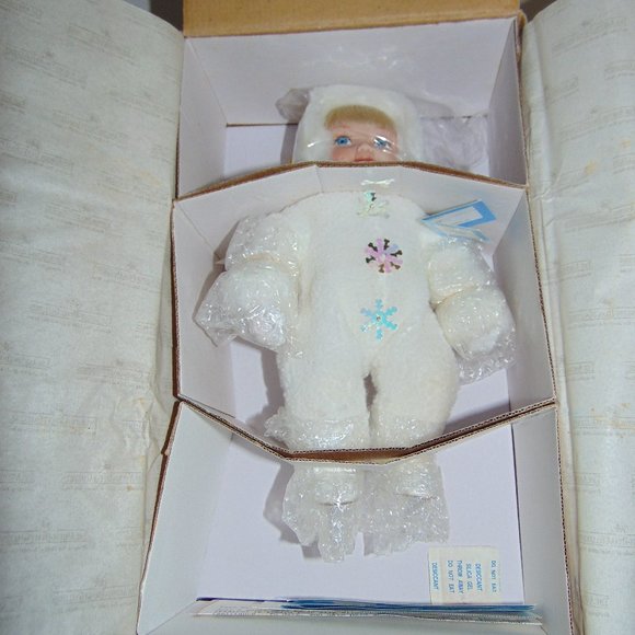 Slip Slidin - Snow Babies Doll - Ashton Drake *NIB - Picture 2 of 6